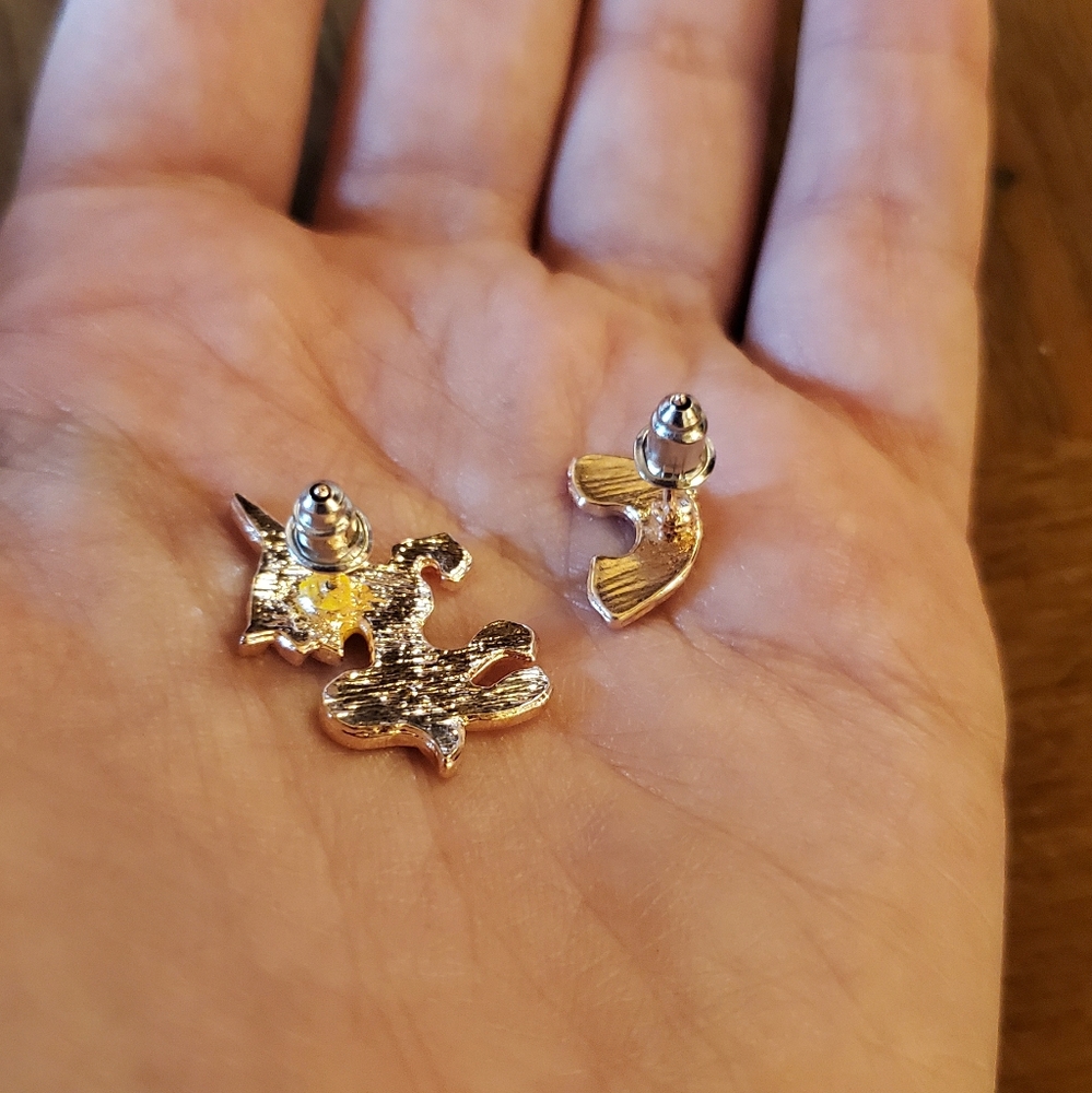 NWOT Unicorn Studs - Picture 10 of 10